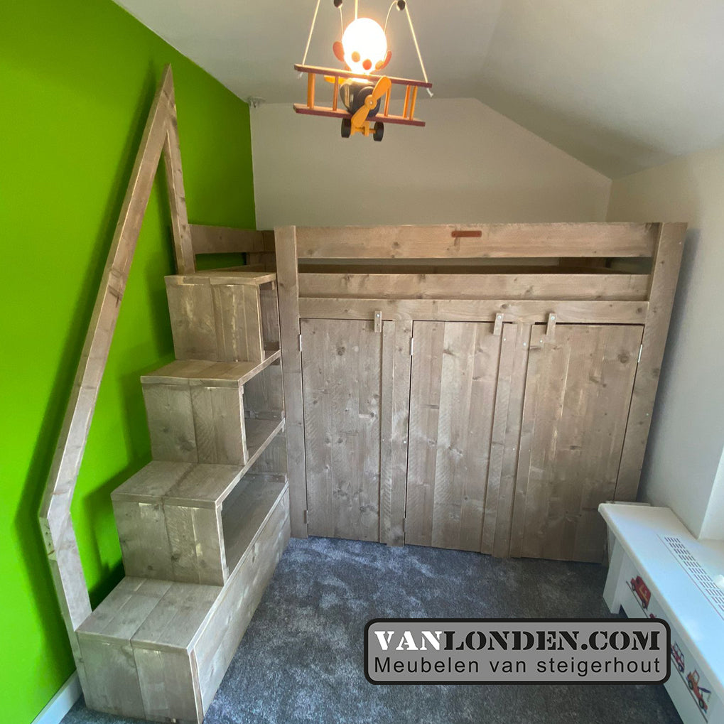 Steigerhouten hoogslaper met kast en trapkast Joppe