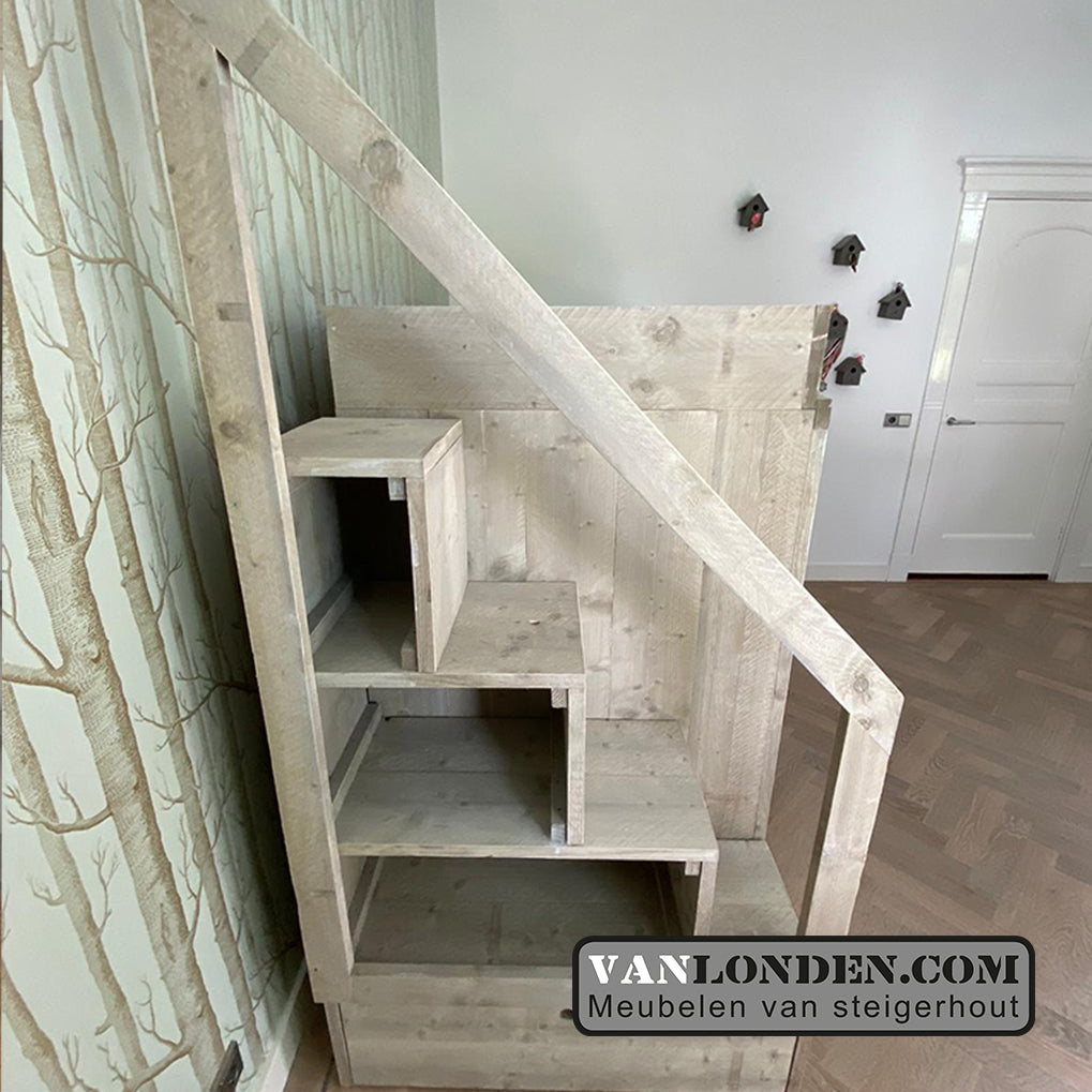 Steigerhouten hoogslaper met kasten en trapkast Karel