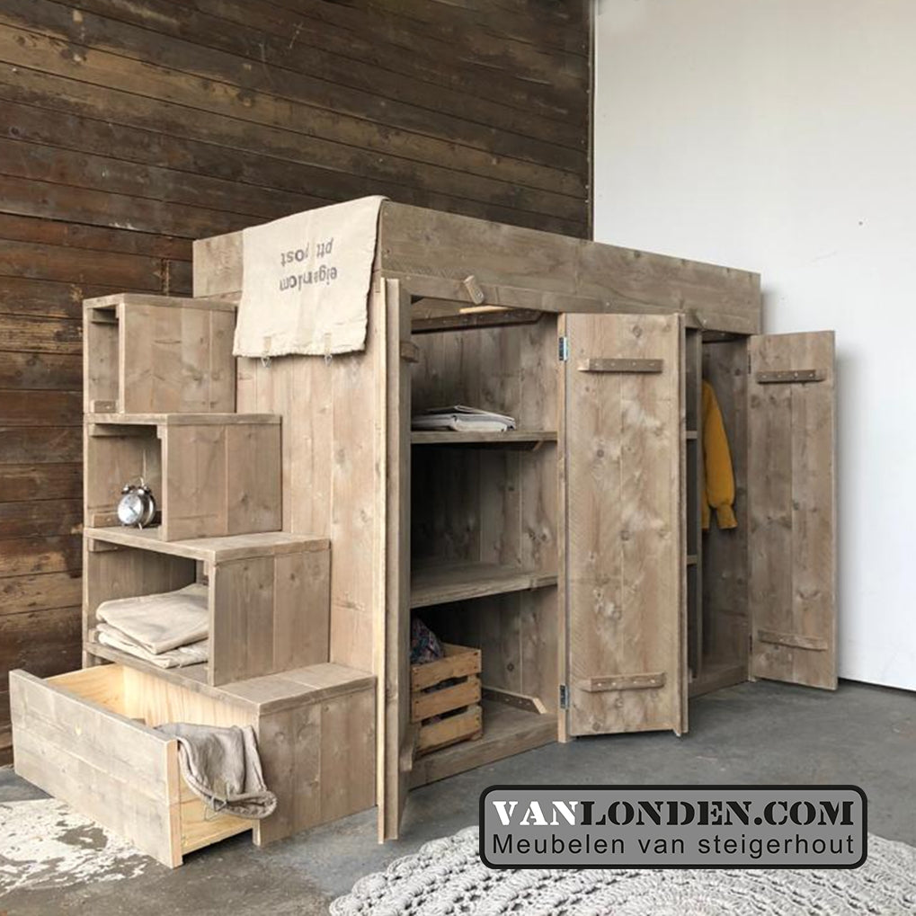 Steigerhouten hoogslaper met kasten en trapkast Karel