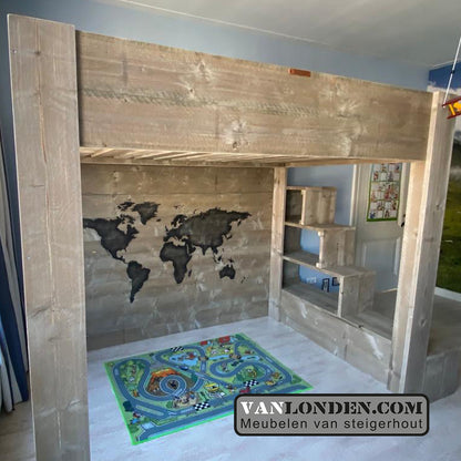 Steigerhouten hoogslaper met landkaart Fosse