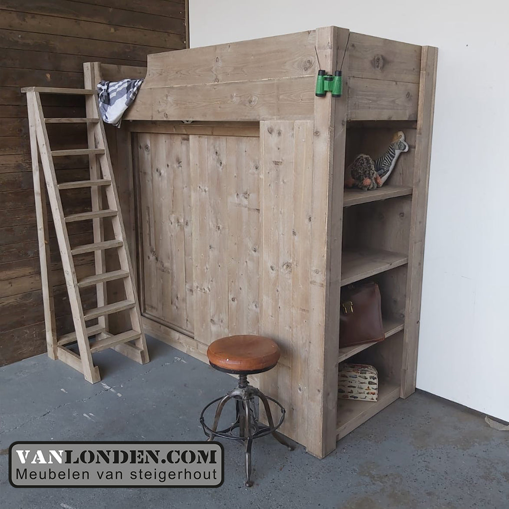 Steigerhouten hoogslaper met schuifdeurkast Jeppe