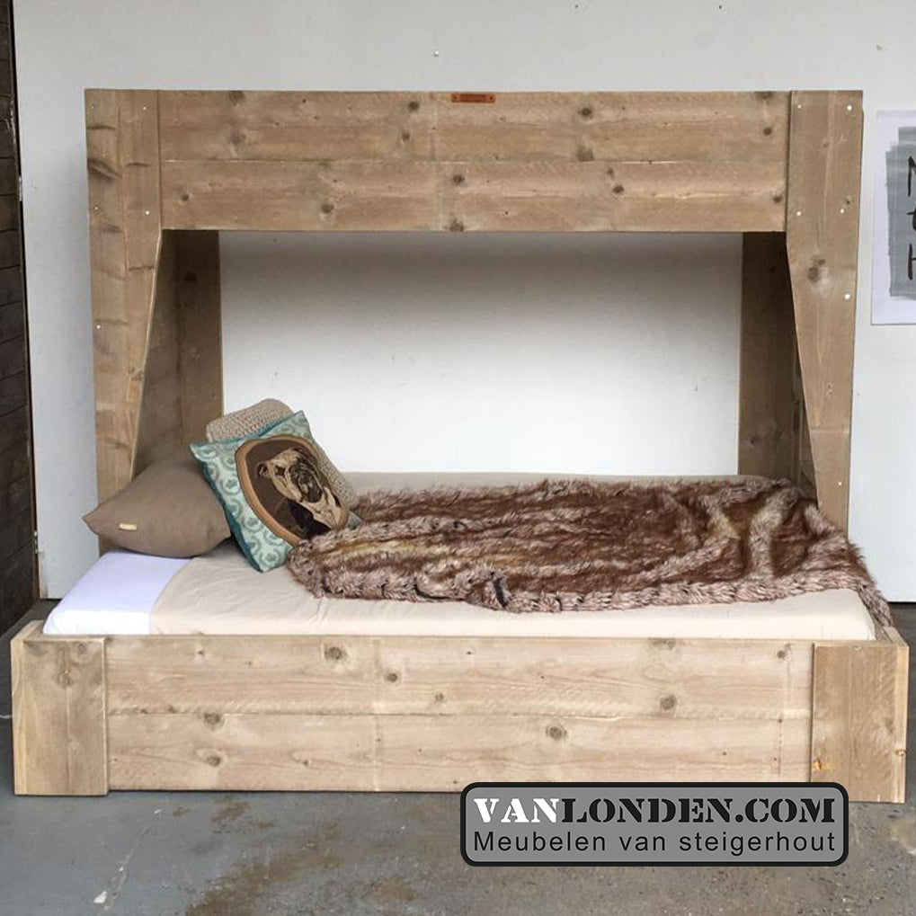 Steigerhouten hoogslaper met tweepersoonsbed Jennifer