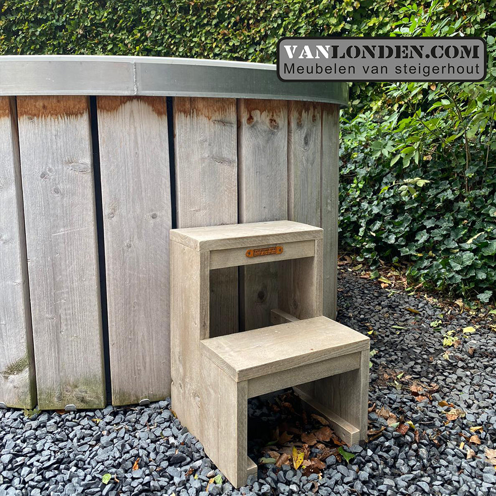 Steigerhouten  hottub trapje Ben