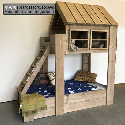 Steigerhouten huisjesbed Babette
