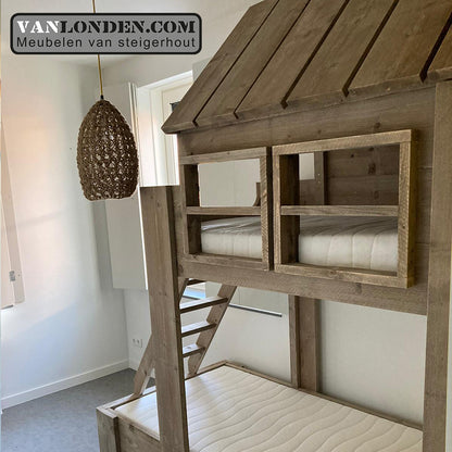Steigerhouten huisjesbed Babette