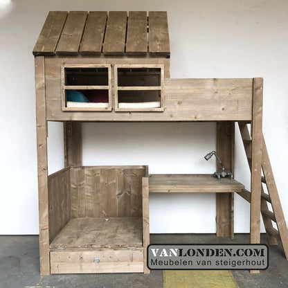 Steigerhouten huisjesbed met bureau Gideon