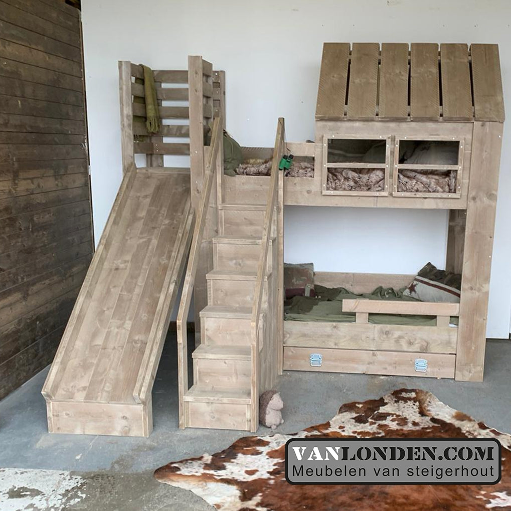 Steigerhouten huisjesbed Ramses