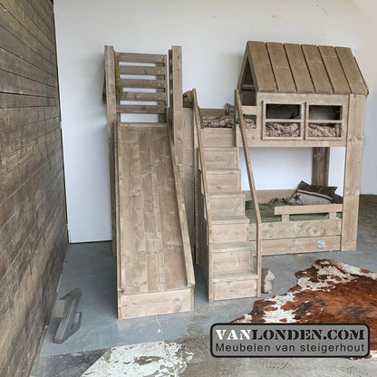 Steigerhouten huisjesbed Ramses