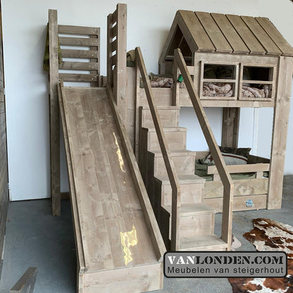 Steigerhouten huisjesbed Ramses