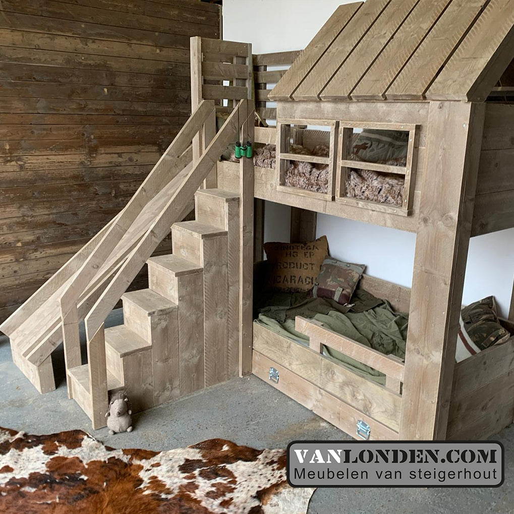 Steigerhouten huisjesbed Ramses