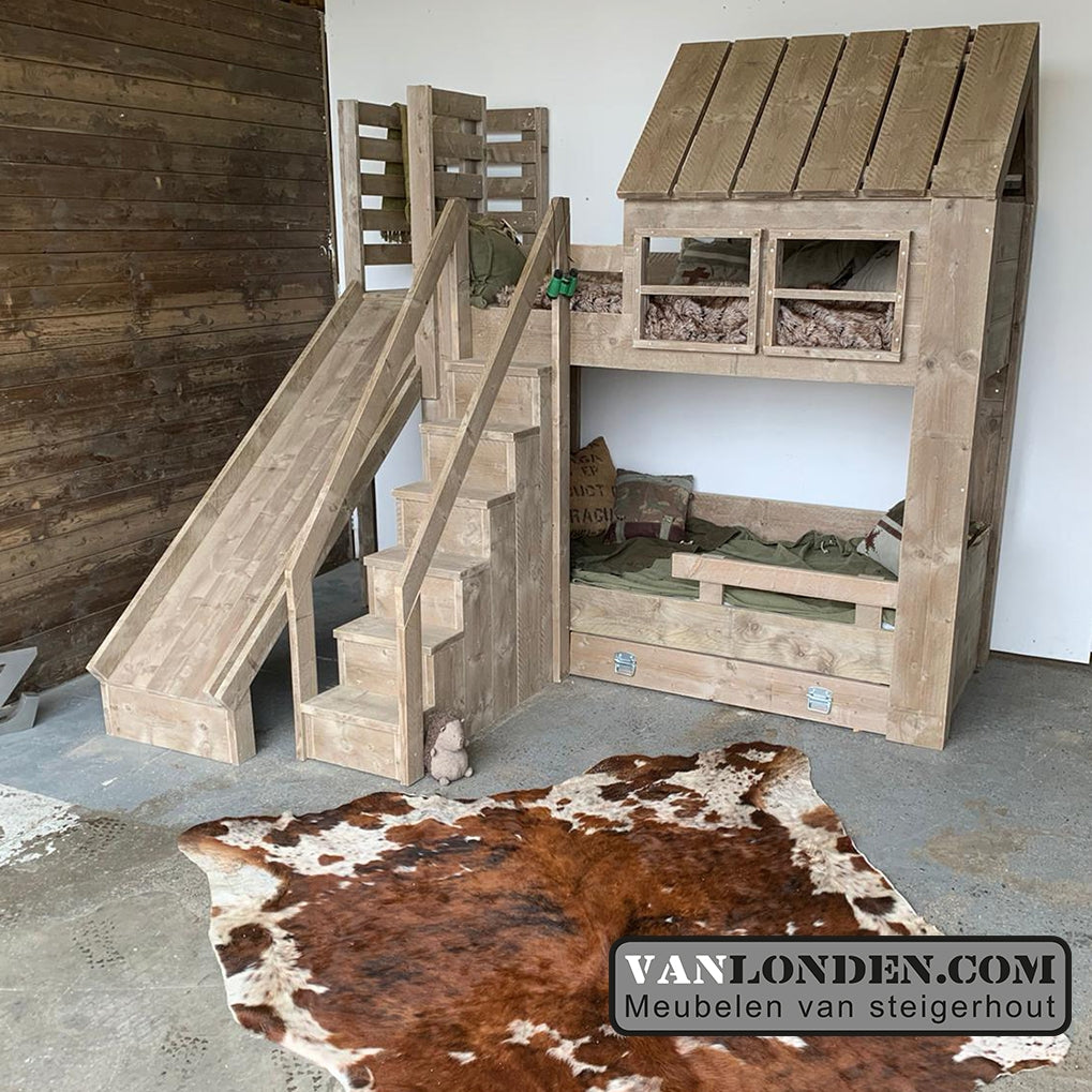 Steigerhouten huisjesbed Ramses