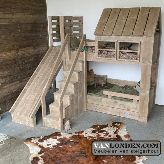 Steigerhouten huisjesbed Ramses