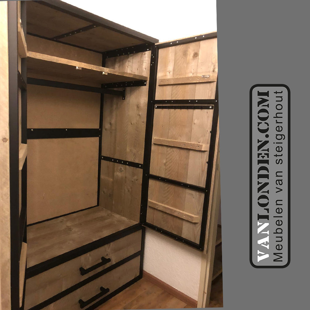 Steigerhouten kledingkast met stalen frame Colombo