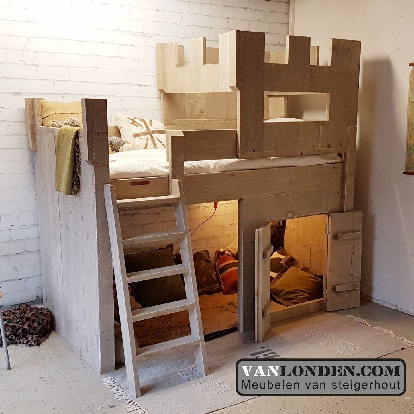 Steigerhouten kasteelbed Matthias