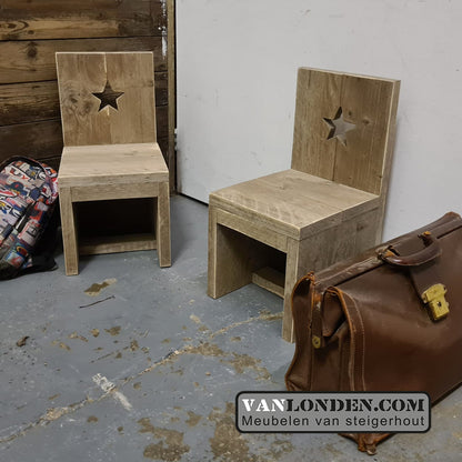 Steigerhouten bureau/speeltafel Jurre