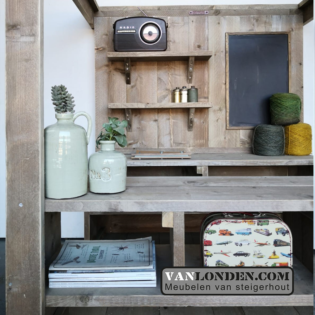 Steigerhouten kinderwinkeltje Amelie