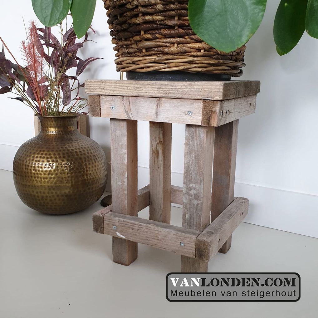 Steigerhouten krukje Fox