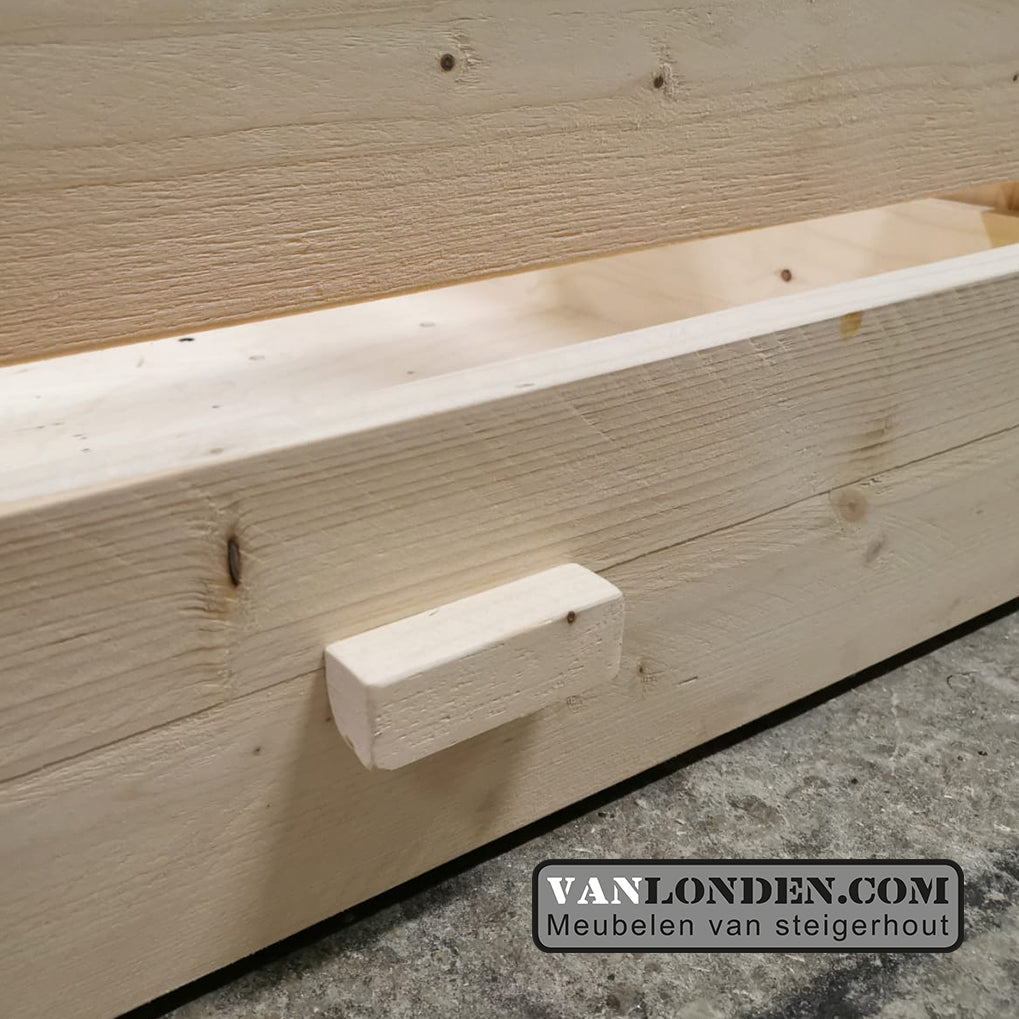 Steigerhouten bed met lade muis