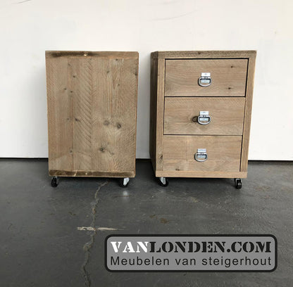 Steigerhouten nachtkastje Nadal