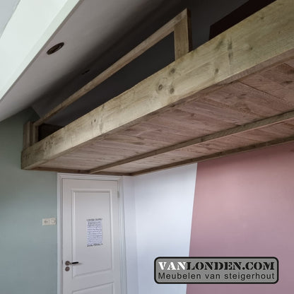 Steigerhouten slaap vide Wietske