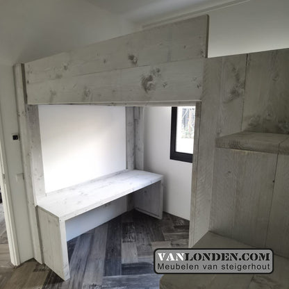 Steigerhouten slaap vide Wop