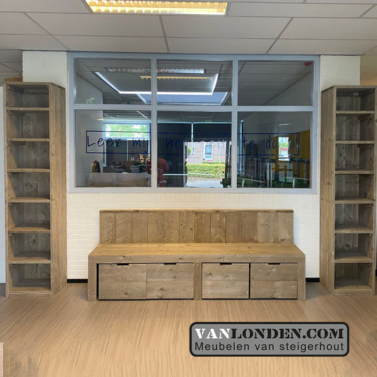 Steigerhouten smalle boekenkast Aniela