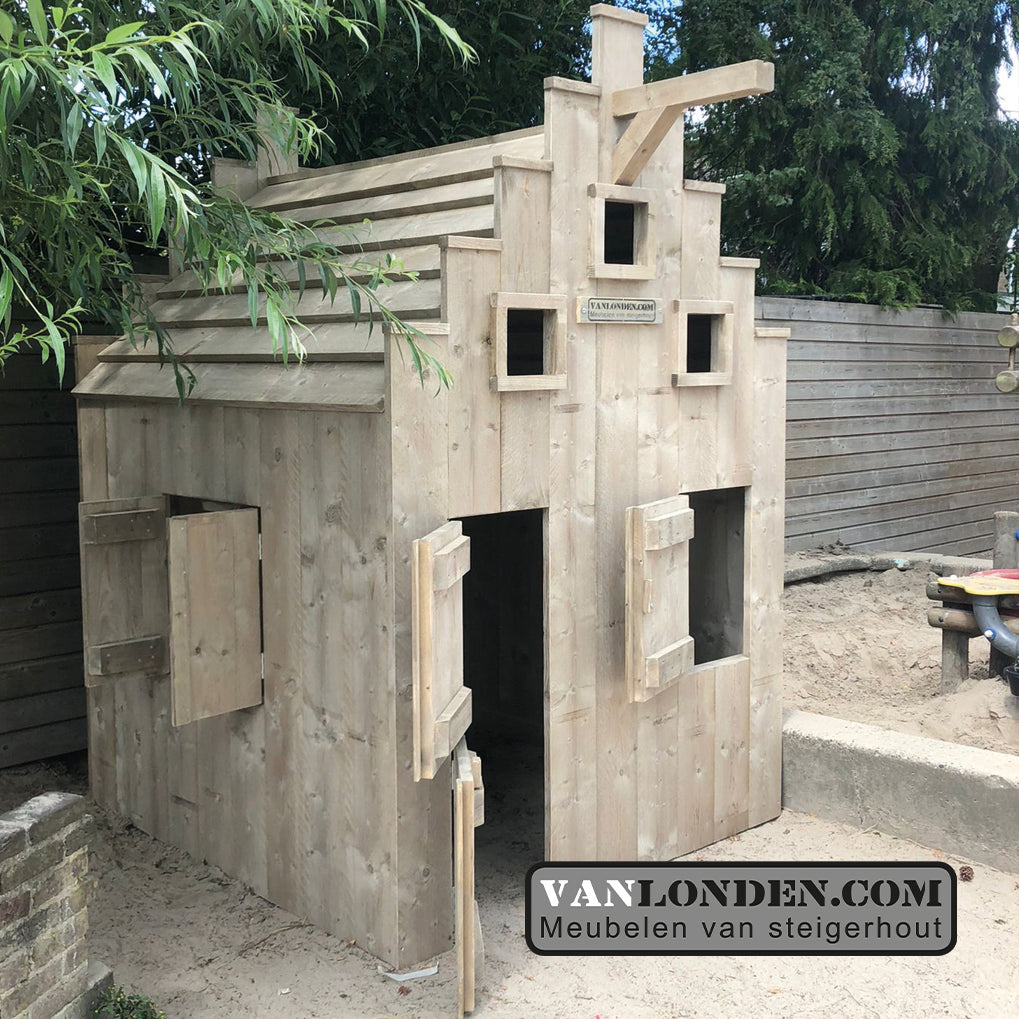 Steigerhouten speelhuis Jeroen