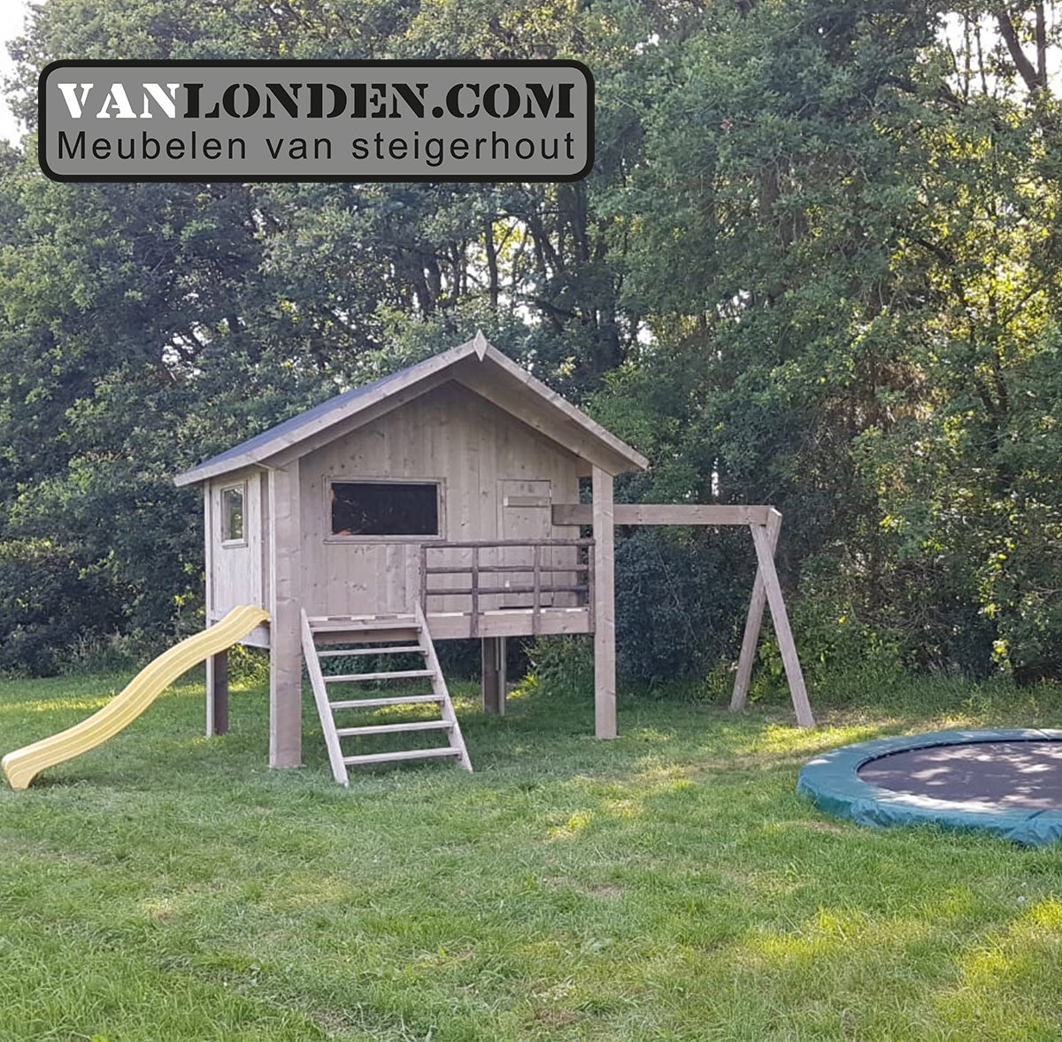 Steigerhouten speelhuis met glijbaan Denny