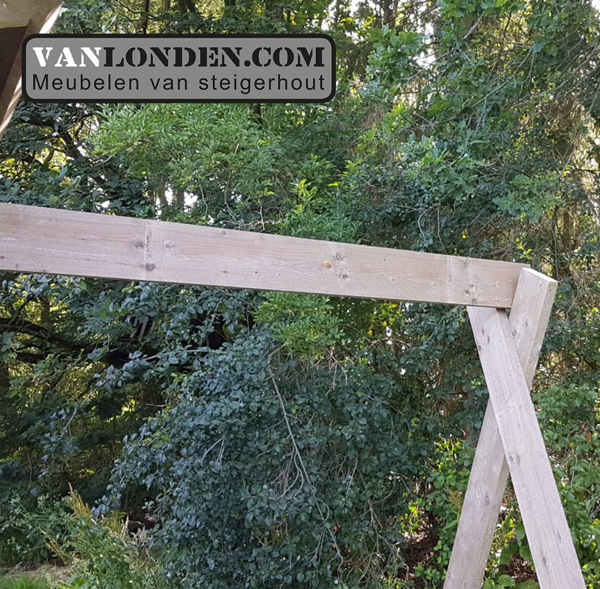 Steigerhouten speelhuis met glijbaan Denny