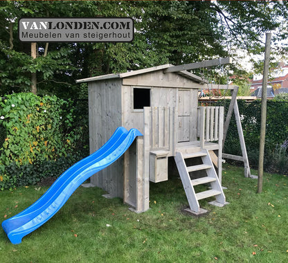 Steigerhouten speelhuis met glijbaan en schommel Sita