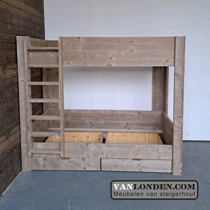 Steigerhouten stapelbed Adrie