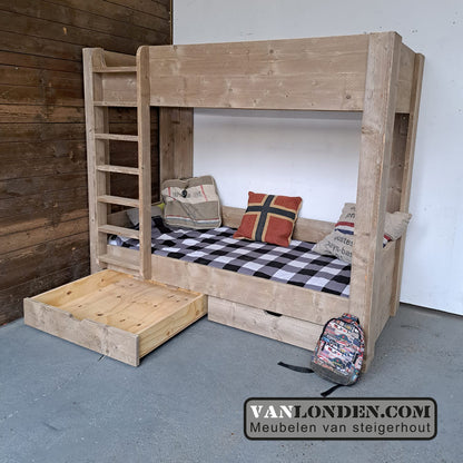 Steigerhouten stapelbed Adrie