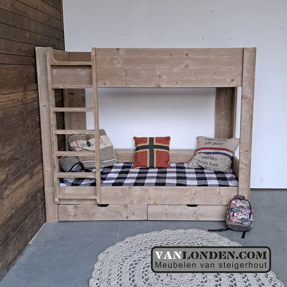 Steigerhouten stapelbed Adrie