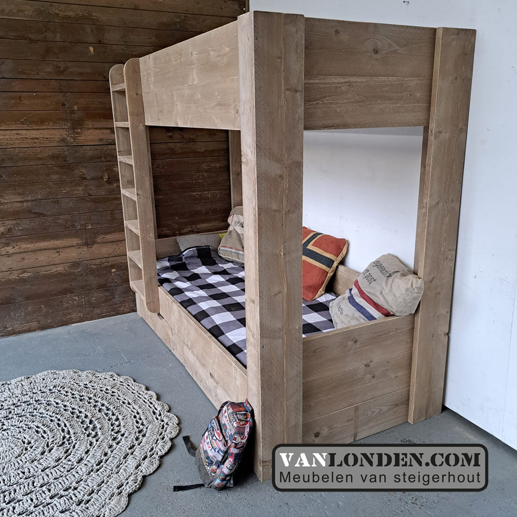 Steigerhouten stapelbed Adrie