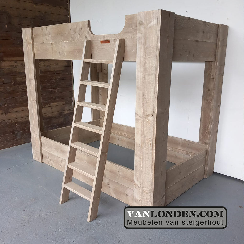 Steigerhouten stapelbed Dorus