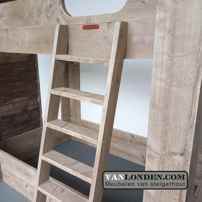 Steigerhouten stapelbed Dorus