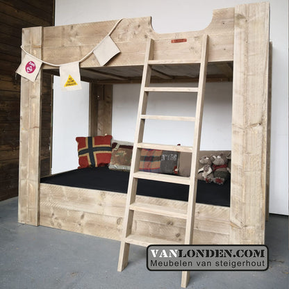 Steigerhouten stapelbed Dorus