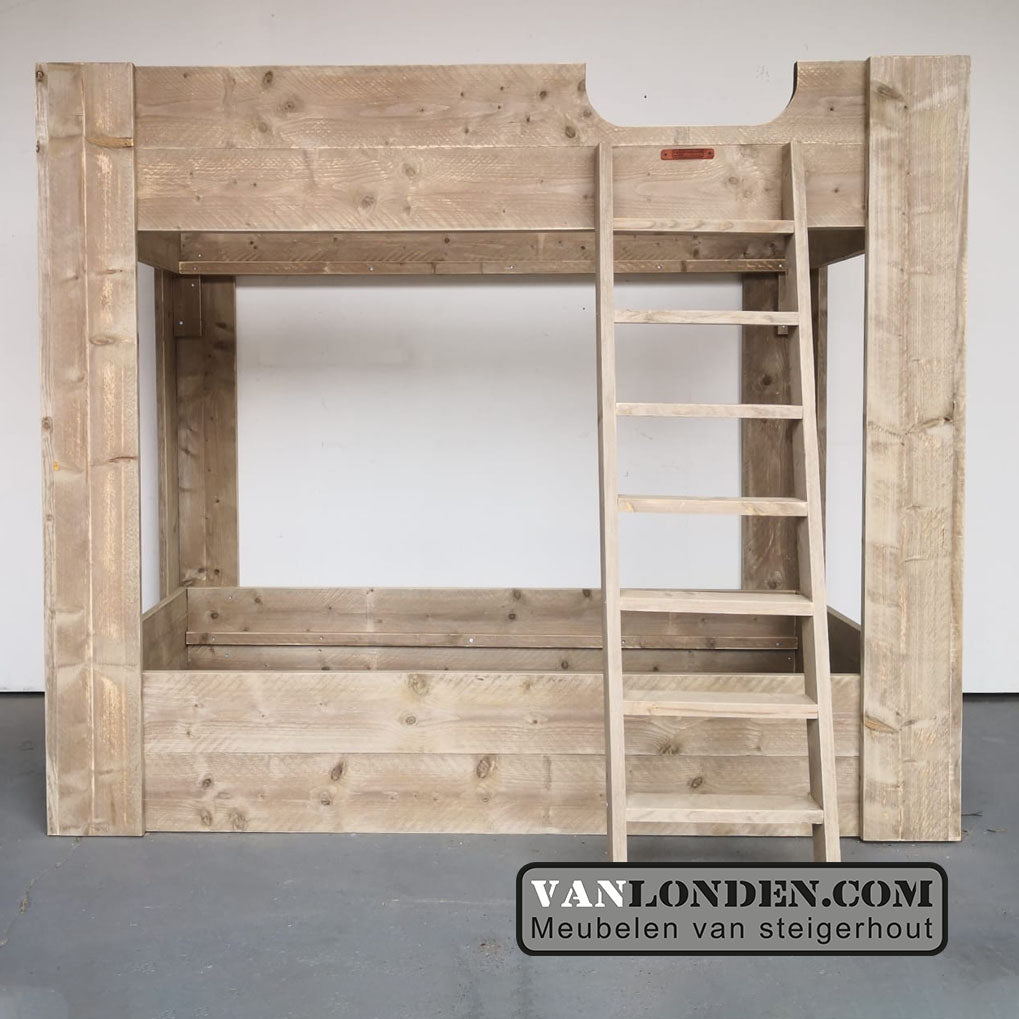 Steigerhouten stapelbed Dorus