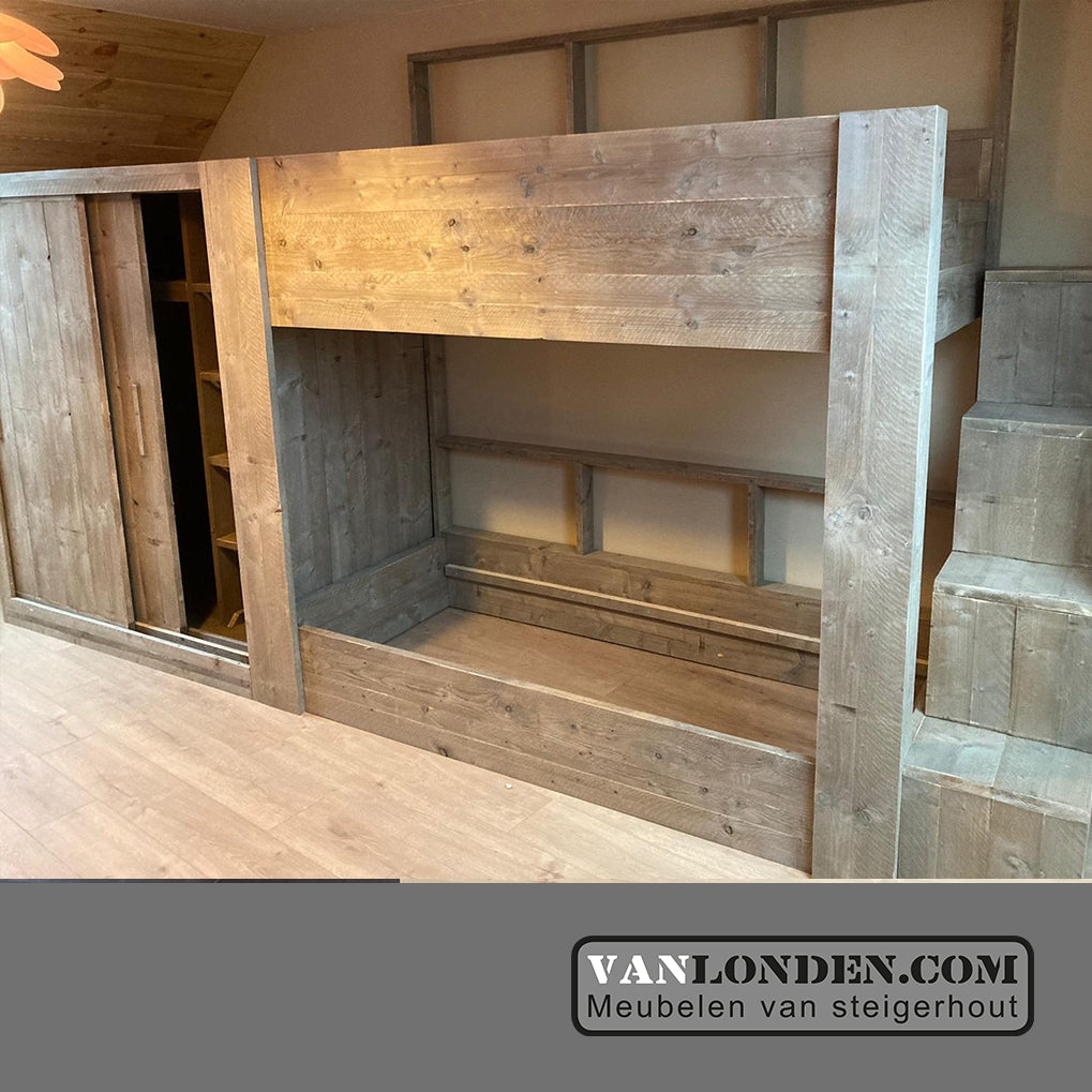 Steigerhouten stapelbed met kast Floris