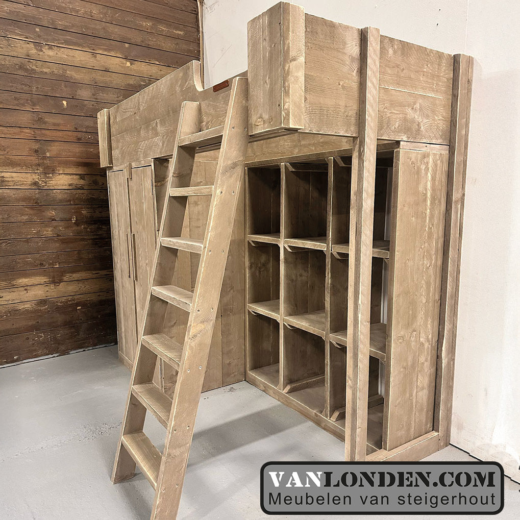 Steigerhouten hoogslaper met kasten Janneke