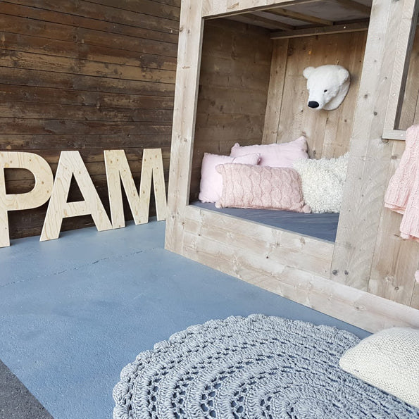 Steigerhouten trapgevel bed Pam