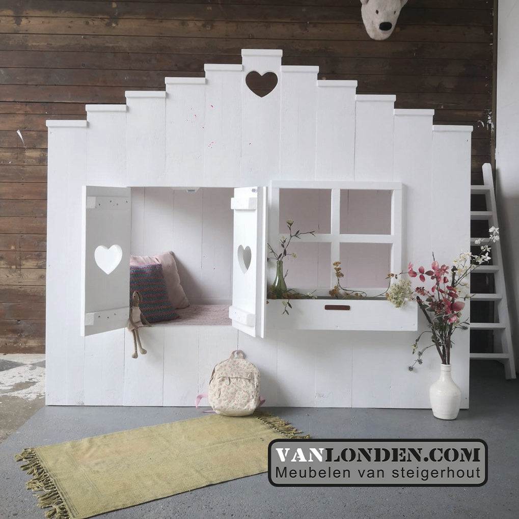 Steigerhouten trapgevel bed Tirza