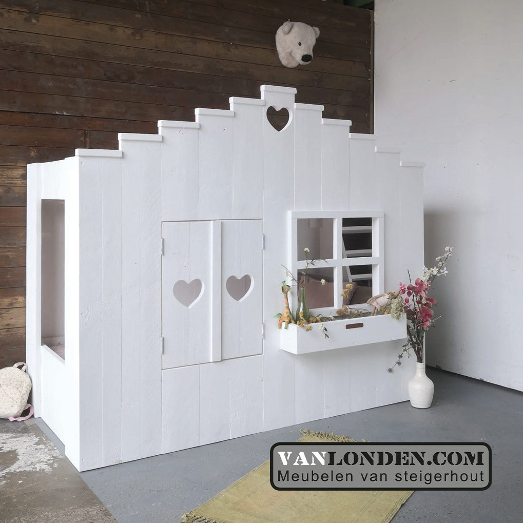 Steigerhouten trapgevel bed Tirza