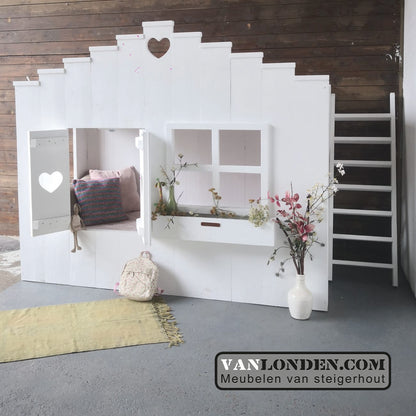 Steigerhouten trapgevel bed Tirza