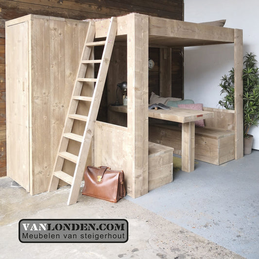 Steigerhouten tweepersoons hoogslaper met zitje Jackson