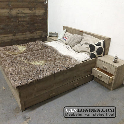 Steigerhouten tweepersoonsbed Betty