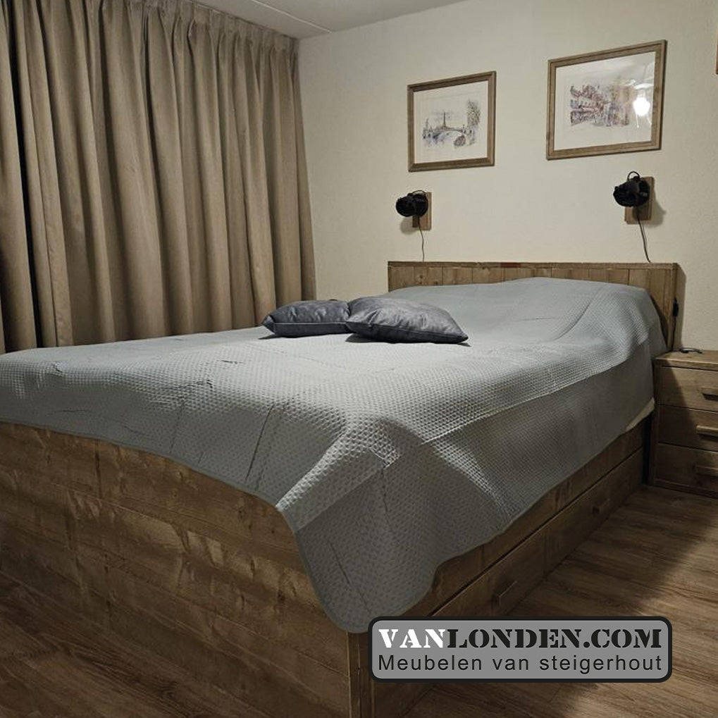 Steigerhouten tweepersoonsbed Betty