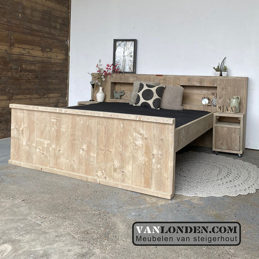 Steigerhouten tweepersoonsbed Max