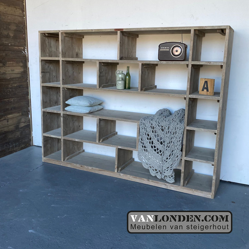 Steigerhouten vakkenkast Jara