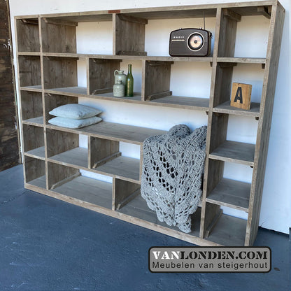 Steigerhouten vakkenkast Jara